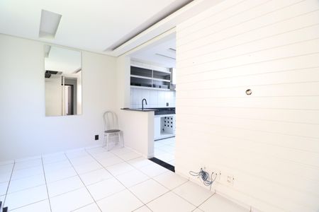 Sala de apartamento para alugar com 2 quartos, 100m² em Santa Mônica, Uberlândia