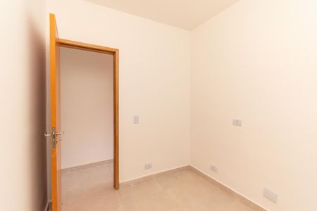 Quarto 1 de apartamento para alugar com 2 quartos, 42m² em Vila Santa Clara, São Paulo