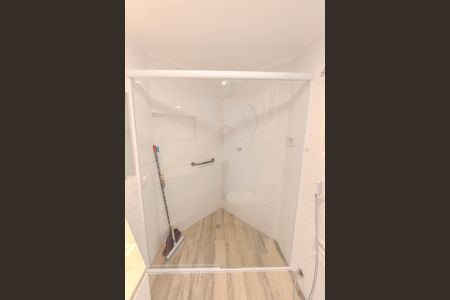 Studio para alugar com 32m², 1 quarto e 1 vaga Studio para alugar com 32m², 1 quarto e 1 vagaBanheiro