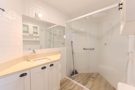 Studio para alugar com 32m², 1 quarto e 1 vaga Studio para alugar com 32m², 1 quarto e 1 vagaBanheiro