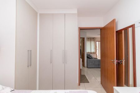 Apartamento à venda com 50m², 2 quartos e 1 vagaQuarto 2
