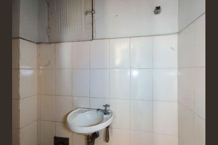Apartamento à venda com 103m², 3 quartos e sem vaga Apartamento à venda com 103m², 3 quartos e sem vagaBanheiro da Área de Serviço