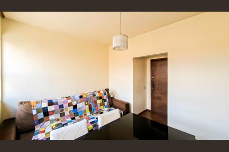 Sala de apartamento à venda com 3 quartos, 75m² em Horto, Belo Horizonte