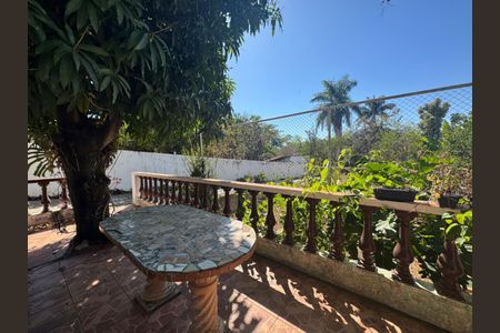 Casa à venda com 385m², 4 quartos e 8 vagasQuintal