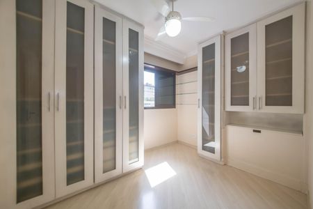 Apartamento à venda com 77m², 2 quartos e 2 vagasSuíte 1