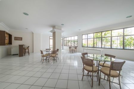 Apartamento à venda com 77m², 2 quartos e 2 vagasÁrea Comum