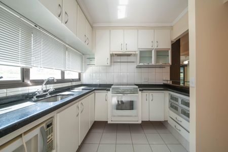 Apartamento à venda com 77m², 2 quartos e 2 vagasCozinha