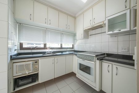 Apartamento à venda com 77m², 2 quartos e 2 vagasCozinha