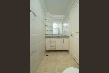 Apartamento à venda com 77m², 2 quartos e 2 vagasBanheiro da Suíte 2