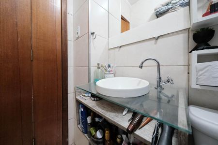 Casa à venda com 151m², 3 quartos e 2 vagasBanheiro 1