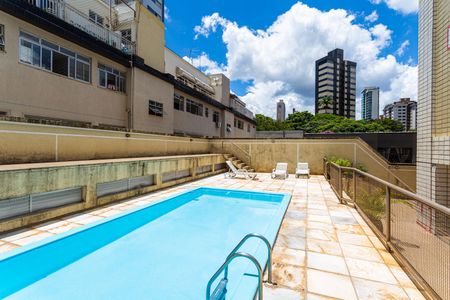 Apartamento à venda com 75m², 2 quartos e 1 vagaÁrea comum - Piscina