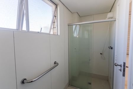 Apartamento à venda com 75m², 2 quartos e 1 vagaBanheiro da Suíte