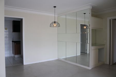 Apartamento à venda com 103m², 2 quartos e 2 vagasSala