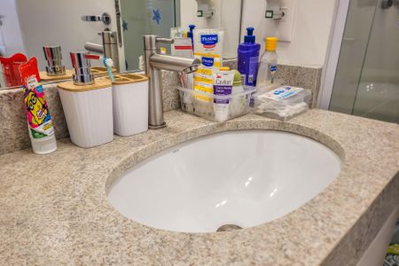 Apartamento à venda com 69m², 3 quartos e 2 vagasBanheiro