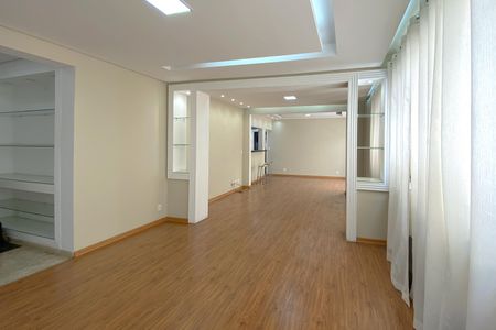 Apartamento à venda com 225m², 4 quartos e 2 vagasSala