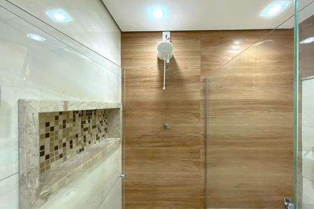 Apartamento à venda com 225m², 4 quartos e 2 vagasBanheiro