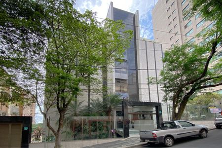 Apartamento à venda com 225m², 4 quartos e 2 vagasFachada