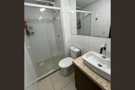 Banheiro de casa à venda com 2 quartos, 80m² em Mathias Velho, Canoas