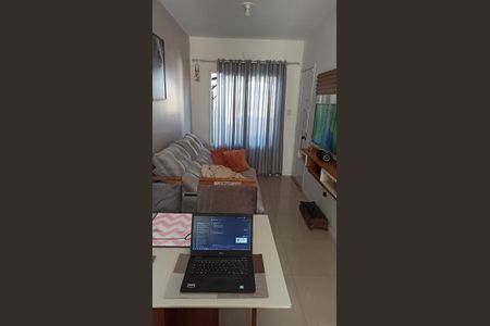 Sala de casa à venda com 2 quartos, 80m² em Mathias Velho, Canoas