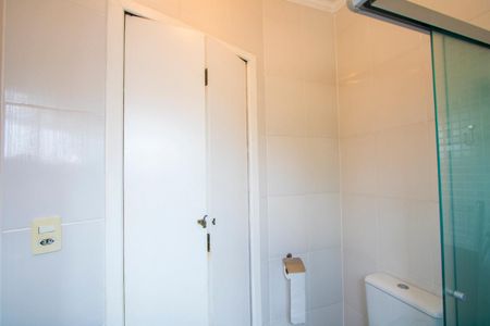 Casa à venda com 150m², 3 quartos e 2 vagasBanheiro da Suíte