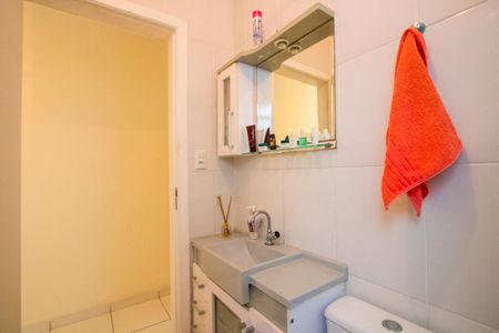 Casa à venda com 150m², 3 quartos e 2 vagasBanheiro social