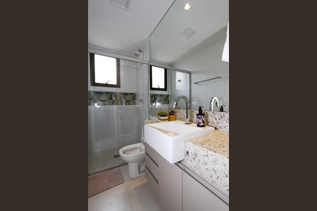 Apartamento à venda com 154m², 3 quartos e 3 vagasBanheiro da Suíte