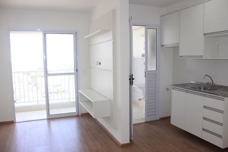 Sala de apartamento para alugar com 2 quartos, 47m² em Vila das Bandeiras, Guarulhos