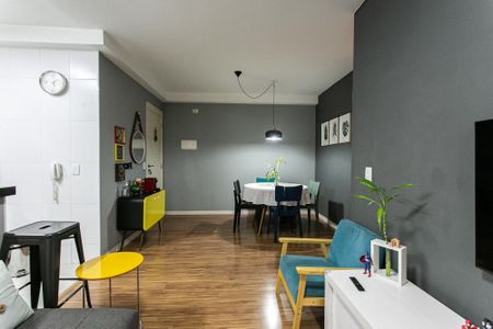 Apartamento à venda com 68m², 2 quartos e 1 vaga Apartamento à venda com 68m², 2 quartos e 1 vagaSala