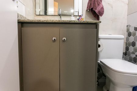Apartamento à venda com 68m², 2 quartos e 1 vaga Apartamento à venda com 68m², 2 quartos e 1 vagaBanheiro da Suíte
