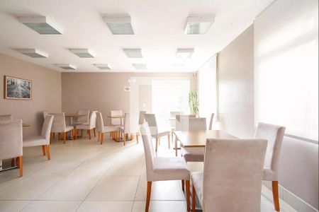 Apartamento à venda com 68m², 2 quartos e 1 vaga Apartamento à venda com 68m², 2 quartos e 1 vagaÁrea comum - Salão de festas