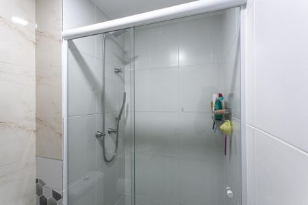 Apartamento à venda com 68m², 2 quartos e 1 vaga Apartamento à venda com 68m², 2 quartos e 1 vagaBanheiro da Suíte