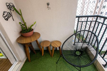 Apartamento à venda com 68m², 2 quartos e 1 vaga Apartamento à venda com 68m², 2 quartos e 1 vagaVaranda