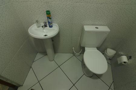 Casa à venda com 382m², 3 quartos e 6 vagasBanheiro de serviço