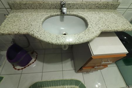 Casa à venda com 382m², 3 quartos e 6 vagasSuíte 1 Banheiro 