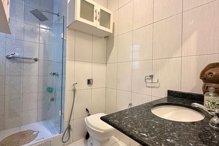 Banheiro Social de apartamento para alugar com 2 quartos, 64m² em Leme, Rio de Janeiro