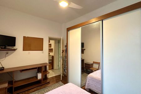 Quarto 01 de apartamento para alugar com 2 quartos, 64m² em Leme, Rio de Janeiro