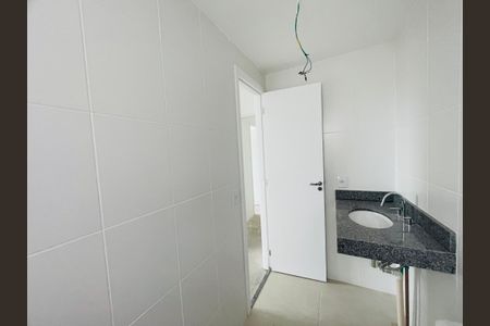 Apartamento à venda com 59m², 2 quartos e 1 vaga Apartamento à venda com 59m², 2 quartos e 1 vagaBanheiro 1