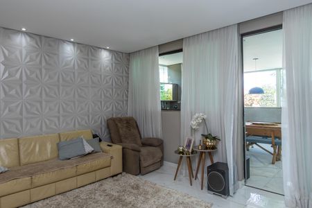 Casa à venda com 157m², 3 quartos e 3 vagas Casa à venda com 157m², 3 quartos e 3 vagasSala