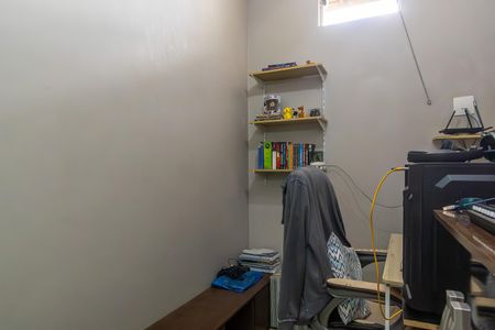 Casa à venda com 157m², 3 quartos e 3 vagas Casa à venda com 157m², 3 quartos e 3 vagasEscritório Quarto 1