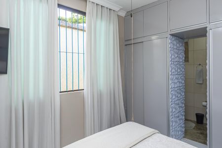 Casa à venda com 157m², 3 quartos e 3 vagas Casa à venda com 157m², 3 quartos e 3 vagasSuíte