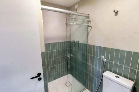 Apartamento à venda com 107m², 3 quartos e 2 vagas Apartamento à venda com 107m², 3 quartos e 2 vagasBanheiro Social