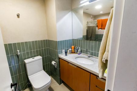 Apartamento à venda com 107m², 3 quartos e 2 vagas Apartamento à venda com 107m², 3 quartos e 2 vagasBanheiro Social