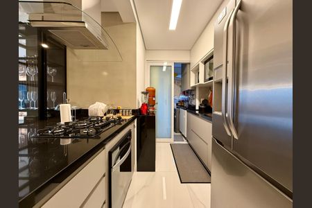 Apartamento à venda com 84m², 2 quartos e 2 vagas Apartamento à venda com 84m², 2 quartos e 2 vagasCozinha
