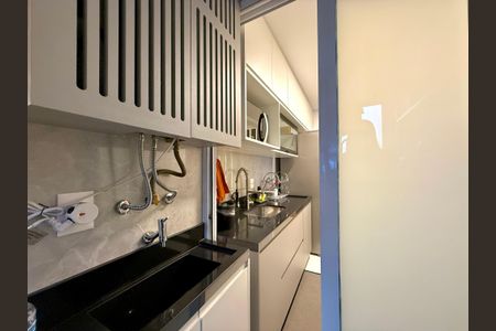 Apartamento à venda com 84m², 2 quartos e 2 vagas Apartamento à venda com 84m², 2 quartos e 2 vagasÁrea de Serviço