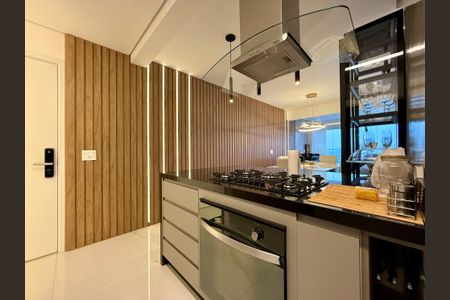 Apartamento à venda com 84m², 2 quartos e 2 vagas Apartamento à venda com 84m², 2 quartos e 2 vagasCozinha