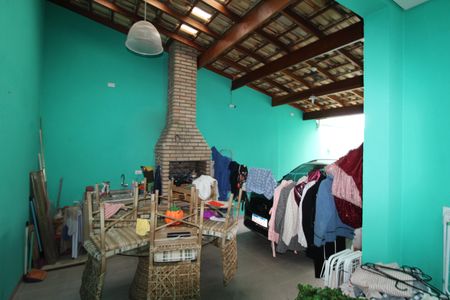 Casa à venda com 150m², 3 quartos e 2 vagasGaragem