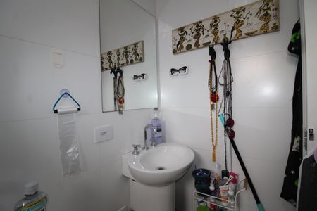 Casa à venda com 150m², 3 quartos e 2 vagasBanheiro 2