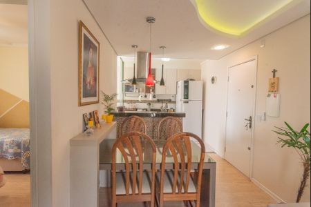 Sala de apartamento para alugar com 2 quartos, 49m² em Vila Marieta, Campinas