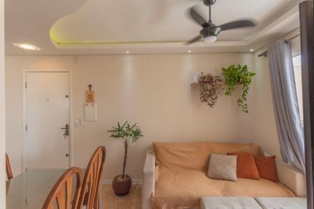 Sala de apartamento para alugar com 2 quartos, 49m² em Vila Marieta, Campinas
