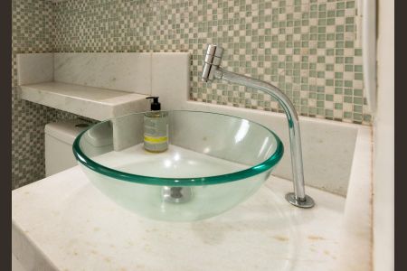 Apartamento à venda com 49m², 2 quartos e 1 vagaBanheiro Social